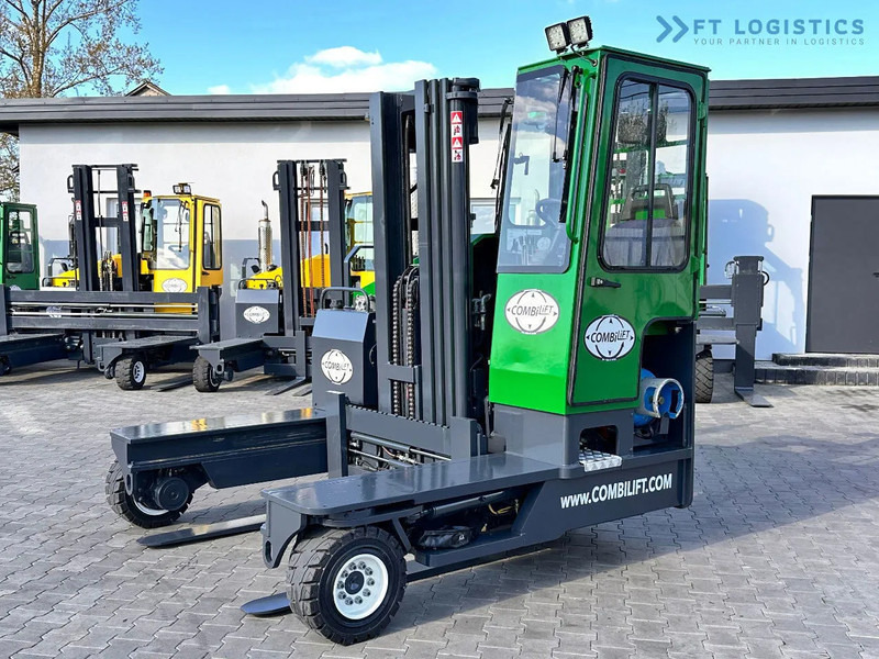 Combilift C4000 / TRIPLEX / 4900MM / LPG / FREE LIFT / FORK SHIFT / LIKE NEW C4000 / TRIPLEX / 4900MM / LPG / FREE LIFT / FORK SHIFT / LIK - 4방향 리치 트럭 : 사진 1 Combilift C4000 / TRIPLEX / 4900MM / LPG / FREE LIFT / FORK SHIFT / LIKE NEW C4000 / TRIPLEX / 4900MM / LPG / FREE LIFT / FORK SHIFT / LIK - 4방향 리치 트럭 : 사진 1