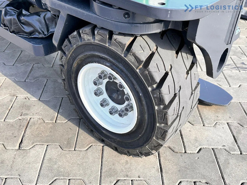 Combilift C4000 / TRIPLEX / 4900MM / LPG / FREE LIFT / FORK SHIFT / LIKE NEW C4000 / TRIPLEX / 4900MM / LPG / FREE LIFT / FORK SHIFT / LIK - 4방향 리치 트럭 : 사진 5 Combilift C4000 / TRIPLEX / 4900MM / LPG / FREE LIFT / FORK SHIFT / LIKE NEW C4000 / TRIPLEX / 4900MM / LPG / FREE LIFT / FORK SHIFT / LIK - 4방향 리치 트럭 : 사진 5