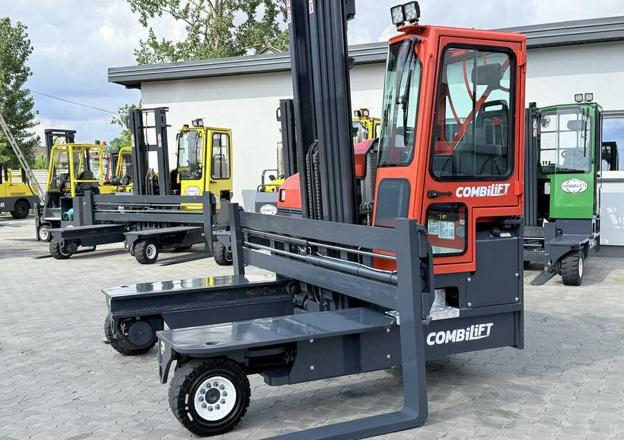 Combilift C4500 / DIESEL / TRIPLEX - 6420MM / FREE-LIFT / WIDE FORK POSITIONER - 4방향 리치 트럭 : 사진 1 Combilift C4500 / DIESEL / TRIPLEX - 6420MM / FREE-LIFT / WIDE FORK POSITIONER - 4방향 리치 트럭 : 사진 1