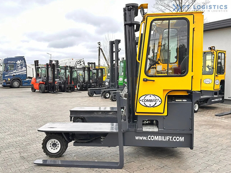 Combilift C4500 / DUPLEX / 4050MM / DIESEL / WIDE POSITIONER / FREE LIFT C4500 / DUPLEX / 4050MM / DIESEL / WIDE POSITIONER / FREE LIFT - 4방향 리치 트럭 : 사진 3 Combilift C4500 / DUPLEX / 4050MM / DIESEL / WIDE POSITIONER / FREE LIFT C4500 / DUPLEX / 4050MM / DIESEL / WIDE POSITIONER / FREE LIFT - 4방향 리치 트럭 : 사진 3