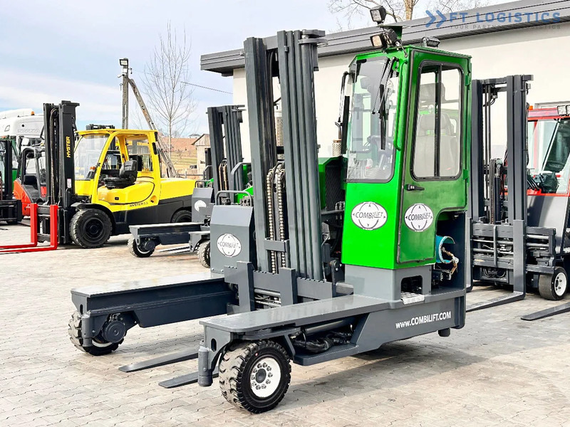 Combilift C4500 / LPG / TRIPLEX / 5500MM / FREE LIFT / HYDRAULIC FORK SHIFT / Like New C4500 / LPG / TRIPLEX / 5500MM / FREE LIFT / HYDRAU - 4방향 리치 트럭 : 사진 1 Combilift C4500 / LPG / TRIPLEX / 5500MM / FREE LIFT / HYDRAULIC FORK SHIFT / Like New C4500 / LPG / TRIPLEX / 5500MM / FREE LIFT / HYDRAU - 4방향 리치 트럭 : 사진 1