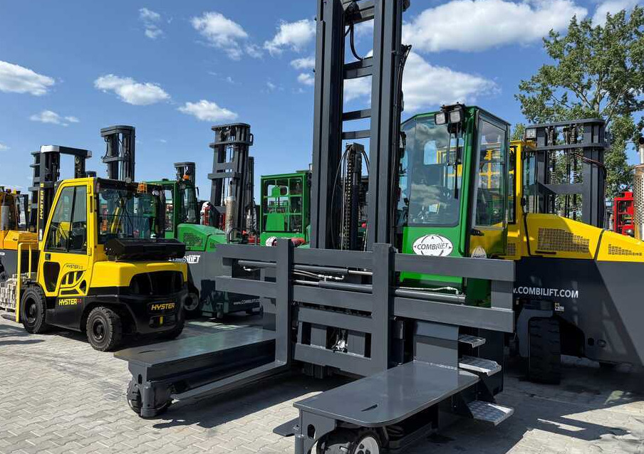 Combilift C5000E / ELECTRIC / TRIPLEX 8300MM / FULL FREE LIFT / WIDE POSITIONER / FORK SIDESHIFT / BATTERY LIKE NEW - 4방향 리치 트럭 : 사진 2 Combilift C5000E / ELECTRIC / TRIPLEX 8300MM / FULL FREE LIFT / WIDE POSITIONER / FORK SIDESHIFT / BATTERY LIKE NEW - 4방향 리치 트럭 : 사진 2