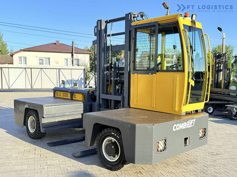 Combilift C5000FSL / DIESEL / DUPLEX - 4000MM / FREE-LIFT / CABIN / A wide range of four-way and side loaders, tailored to diverse needs a - 사이드 로더 : 사진 4 Combilift C5000FSL / DIESEL / DUPLEX - 4000MM / FREE-LIFT / CABIN / A wide range of four-way and side loaders, tailored to diverse needs a - 사이드 로더 : 사진 4