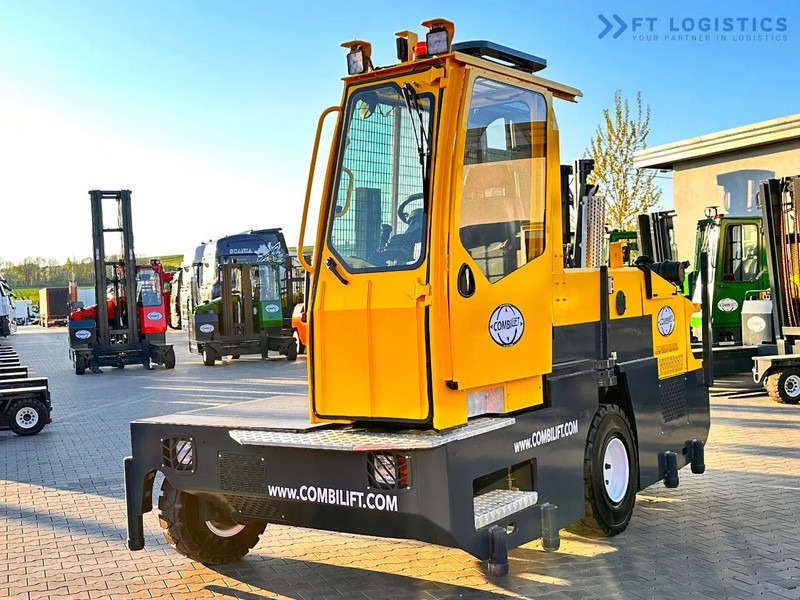 Combilift C5000SL / 5T / DUPLEX – 4000 MM / FREE LIFT / LPG / LIKE NEW!!! C5000SL / 5T / DUPLEX – 4000 MM / FREE LIFT / LPG / LIKE NEW!!! - 4방향 리치 트럭 : 사진 3 Combilift C5000SL / 5T / DUPLEX – 4000 MM / FREE LIFT / LPG / LIKE NEW!!! C5000SL / 5T / DUPLEX – 4000 MM / FREE LIFT / LPG / LIKE NEW!!! - 4방향 리치 트럭 : 사진 3