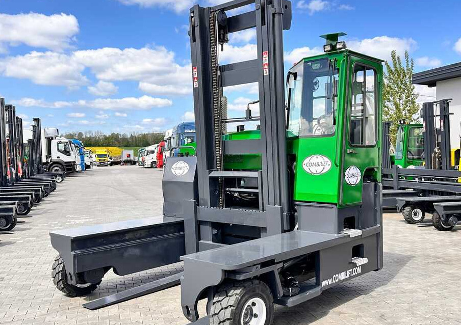 Combilift C8000 / DIESEL / 4600MM / DUPLEX / KUBOTA / EXCELLENT CONDITION - 4방향 리치 트럭 : 사진 2 Combilift C8000 / DIESEL / 4600MM / DUPLEX / KUBOTA / EXCELLENT CONDITION - 4방향 리치 트럭 : 사진 2