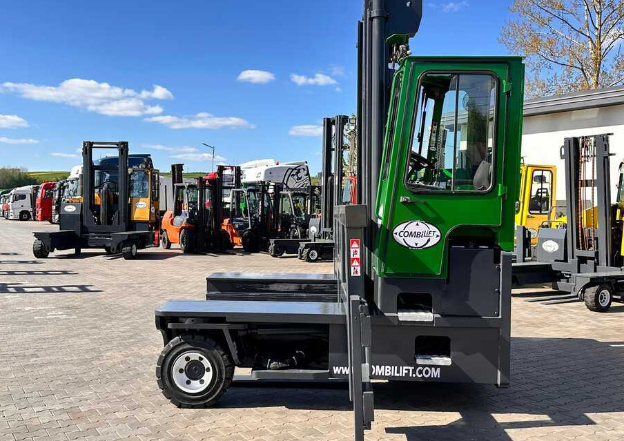 Combilift C8000 / DIESEL / 4600MM / DUPLEX / POSITIONER 5000MM / KUBOTA / EXCELLENT CONDITION - 4방향 리치 트럭 : 사진 2 Combilift C8000 / DIESEL / 4600MM / DUPLEX / POSITIONER 5000MM / KUBOTA / EXCELLENT CONDITION - 4방향 리치 트럭 : 사진 2