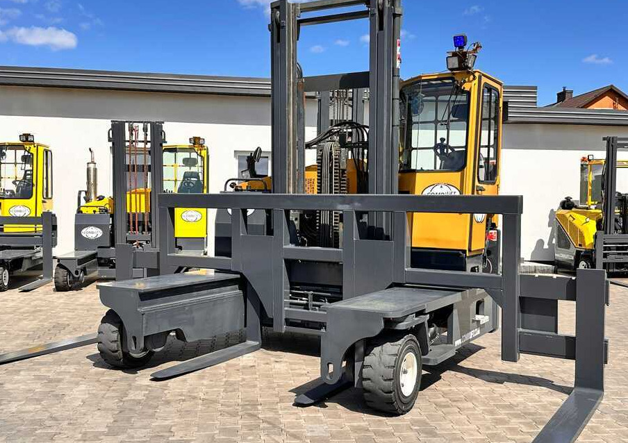 Combilift C9000 / GAS / DUPLEX / 4700MM / FREE LIFT / POSITIONER / FORK SIDE SHIFT / EXCELLENT CONDITION - 4방향 리치 트럭 : 사진 2 Combilift C9000 / GAS / DUPLEX / 4700MM / FREE LIFT / POSITIONER / FORK SIDE SHIFT / EXCELLENT CONDITION - 4방향 리치 트럭 : 사진 2