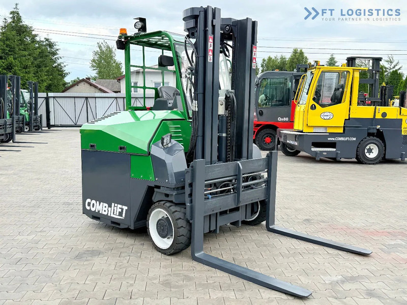 Combilift CBE4000 / TRIPLEX 5200MM / ELECTRIC / FREE LIFT / FORK POSITIONER / SIDE SHIFT / LIKE NEW CBE4000 / TRIPLEX 5200MM / ELECTRIC / - 4방향 리치 트럭 : 사진 2 Combilift CBE4000 / TRIPLEX 5200MM / ELECTRIC / FREE LIFT / FORK POSITIONER / SIDE SHIFT / LIKE NEW CBE4000 / TRIPLEX 5200MM / ELECTRIC / - 4방향 리치 트럭 : 사진 2