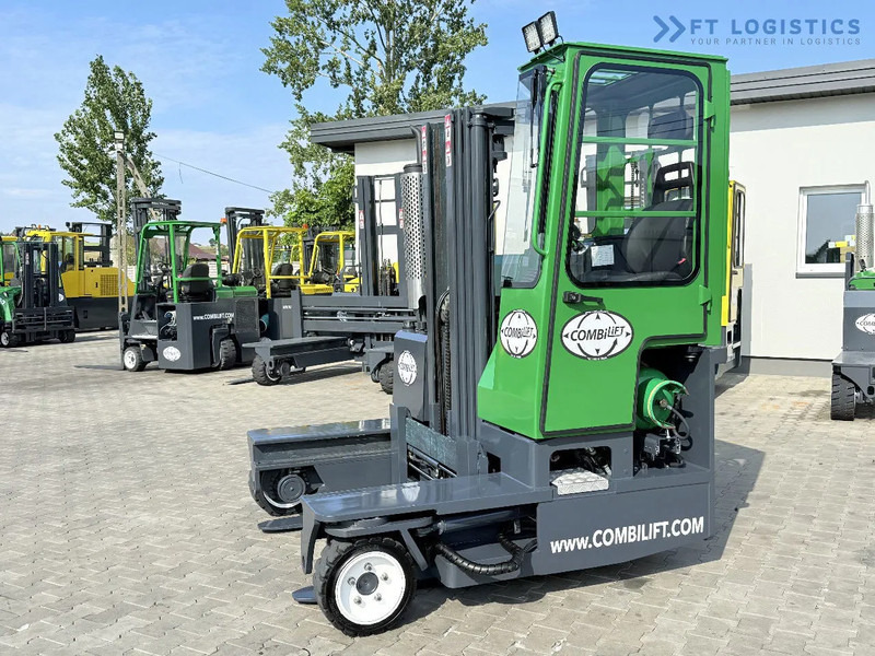 Combilift Combilift C2500 / GAS / TRIPLEX 4900MM / FREE LIFT / ONLY 2446 HOURS / FORK POSITIONER / FULL CABIN / PERFECT CONDITION / Wide r - 4방향 리치 트럭 : 사진 3 Combilift Combilift C2500 / GAS / TRIPLEX 4900MM / FREE LIFT / ONLY 2446 HOURS / FORK POSITIONER / FULL CABIN / PERFECT CONDITION / Wide r - 4방향 리치 트럭 : 사진 3