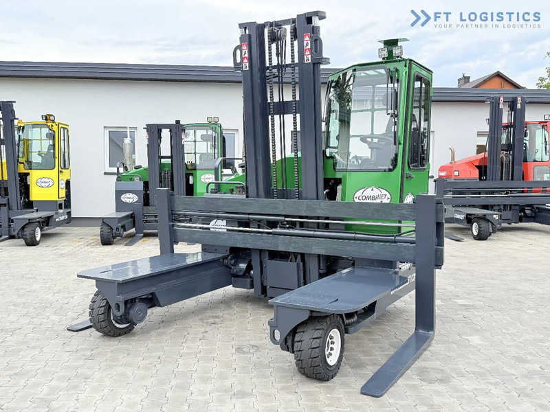 Combilift Combilift C4500 / DIESEL / DUPLEX 4000MM / WIDE FORK POSITIONER / HEATING / FULL CABIN / PERFECT CONDITION / Wide range of four- - 4방향 리치 트럭 : 사진 4 Combilift Combilift C4500 / DIESEL / DUPLEX 4000MM / WIDE FORK POSITIONER / HEATING / FULL CABIN / PERFECT CONDITION / Wide range of four- - 4방향 리치 트럭 : 사진 4