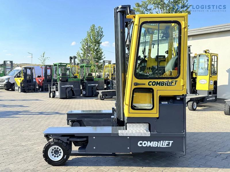 Combilift Combilift C5000 / DIESEL / TRIPLEX 6000MM / FREE LIFT / FORK POSITIONER / BUILT-IN SCALE / HEATING / FULL CABIN / PERFECT CONDIT - 4방향 리치 트럭 : 사진 4 Combilift Combilift C5000 / DIESEL / TRIPLEX 6000MM / FREE LIFT / FORK POSITIONER / BUILT-IN SCALE / HEATING / FULL CABIN / PERFECT CONDIT - 4방향 리치 트럭 : 사진 4