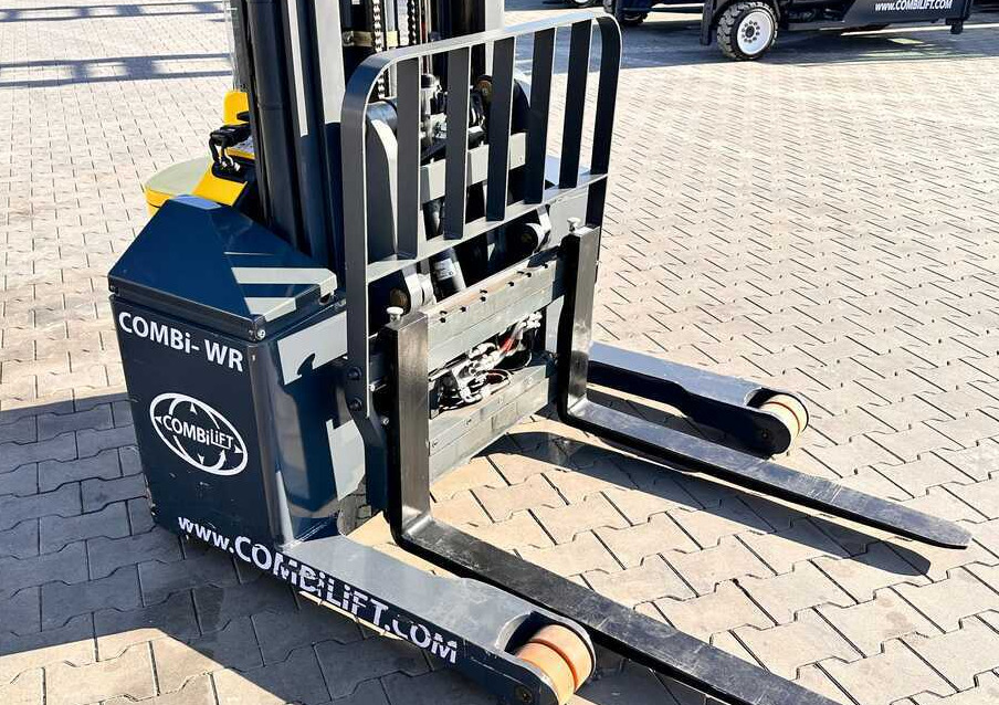 리스  Combilift WR-4 / DUPLEX / 4.5M / 2017 / ONLY 30 HOURS / LIKE NEW / 1500KG Combilift WR-4 / DUPLEX / 4.5M / 2017 / ONLY 30 HOURS / LIKE NEW / 1500KG : 사진 14