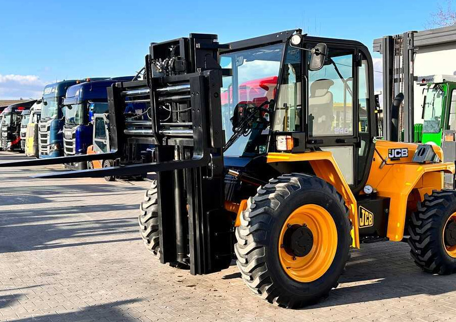 지형 지게차 JCB 940-2 T4 / DIESEL / TRIPLEX / POSITIONER / FORK SIDE SHIFT / 4T / NEW TIRES / LIKE NEW : 사진 14