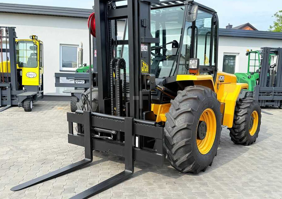 JCB 940 / DIESEL / TRIPLEX 4500MM / FORK POSITIONER / FORK SIDESHIFT / 4T / NEW TYRES / LIKE NEW - 지형 지게차 : 사진 3 JCB 940 / DIESEL / TRIPLEX 4500MM / FORK POSITIONER / FORK SIDESHIFT / 4T / NEW TYRES / LIKE NEW - 지형 지게차 : 사진 3