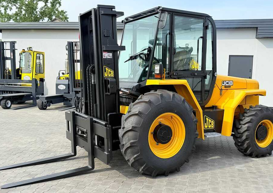 JCB 940 / DIESEL / TRIPLEX 4500MM / FORK POSITIONER / FORK SIDESHIFT / 4T / NEW TYRES / LIKE NEW - 지형 지게차 : 사진 2 JCB 940 / DIESEL / TRIPLEX 4500MM / FORK POSITIONER / FORK SIDESHIFT / 4T / NEW TYRES / LIKE NEW - 지형 지게차 : 사진 2