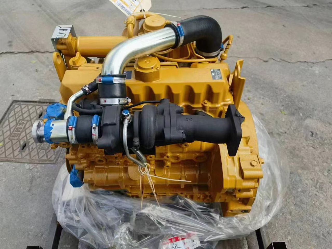 CATERPILLAR C3.3 B - 엔진 및 부품 굴착기 용 : 사진 1 CATERPILLAR C3.3 B - 엔진 및 부품 굴착기 용 : 사진 1