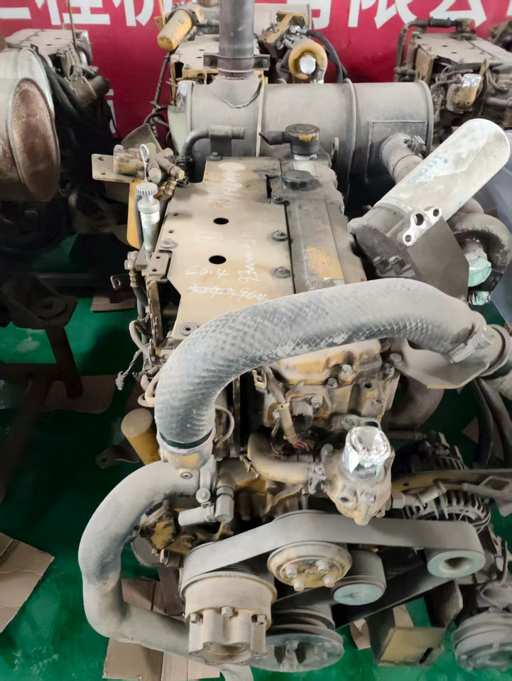 CATERPILLAR C6.4 - 엔진 굴착기 용 : 사진 4 CATERPILLAR C6.4 - 엔진 굴착기 용 : 사진 4