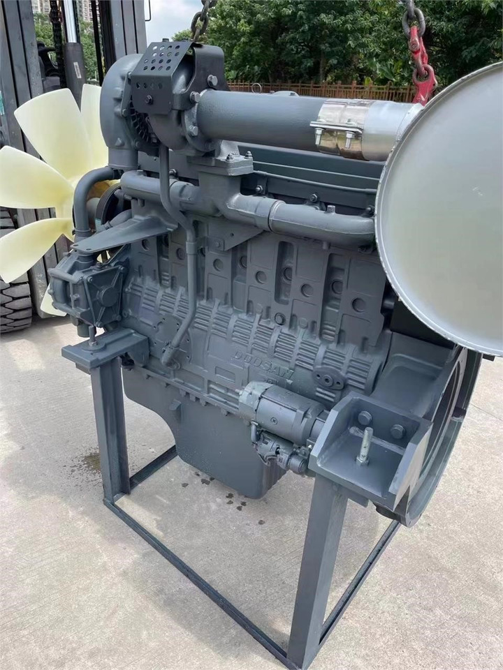DOOSAN DE12TIS - 엔진 굴착기 용 : 사진 1 DOOSAN DE12TIS - 엔진 굴착기 용 : 사진 1