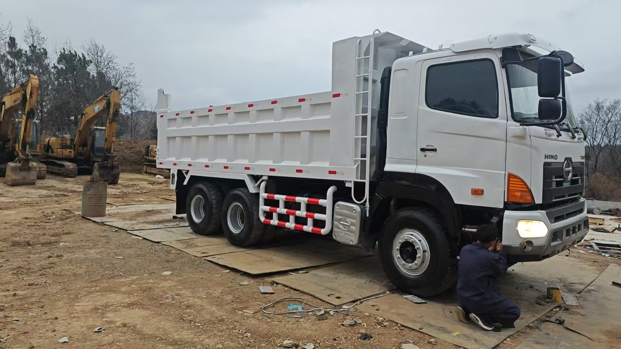 HINO HINO 700 - 덤프트럭 : 사진 1 HINO HINO 700 - 덤프트럭 : 사진 1
