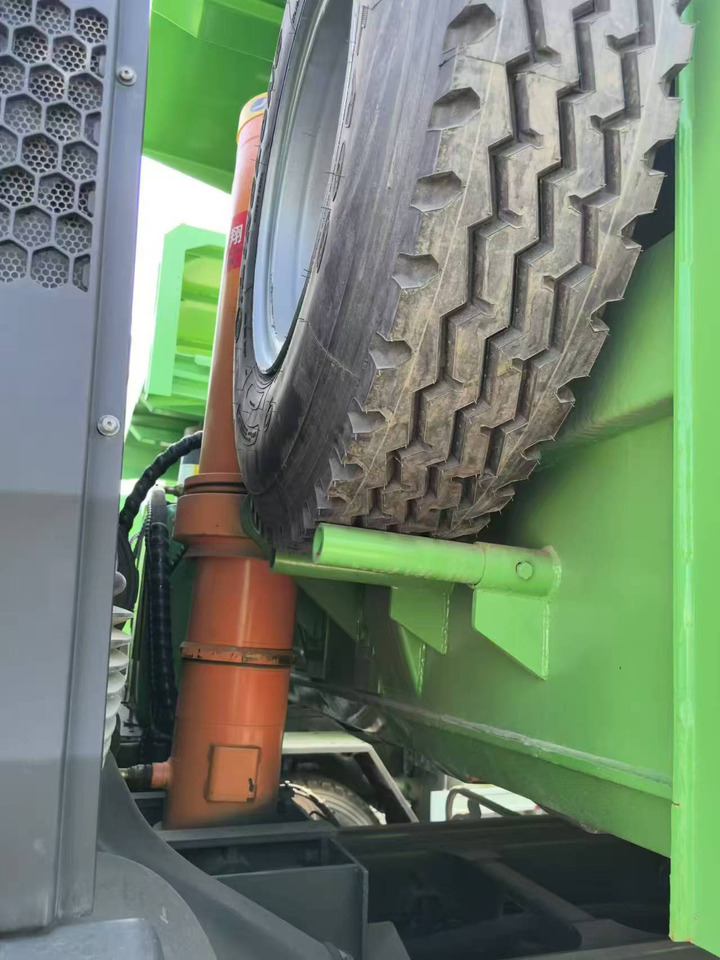 HOWO HOWO 6*6 dump truck - 덤프트럭 : 사진 3 HOWO HOWO 6*6 dump truck - 덤프트럭 : 사진 3