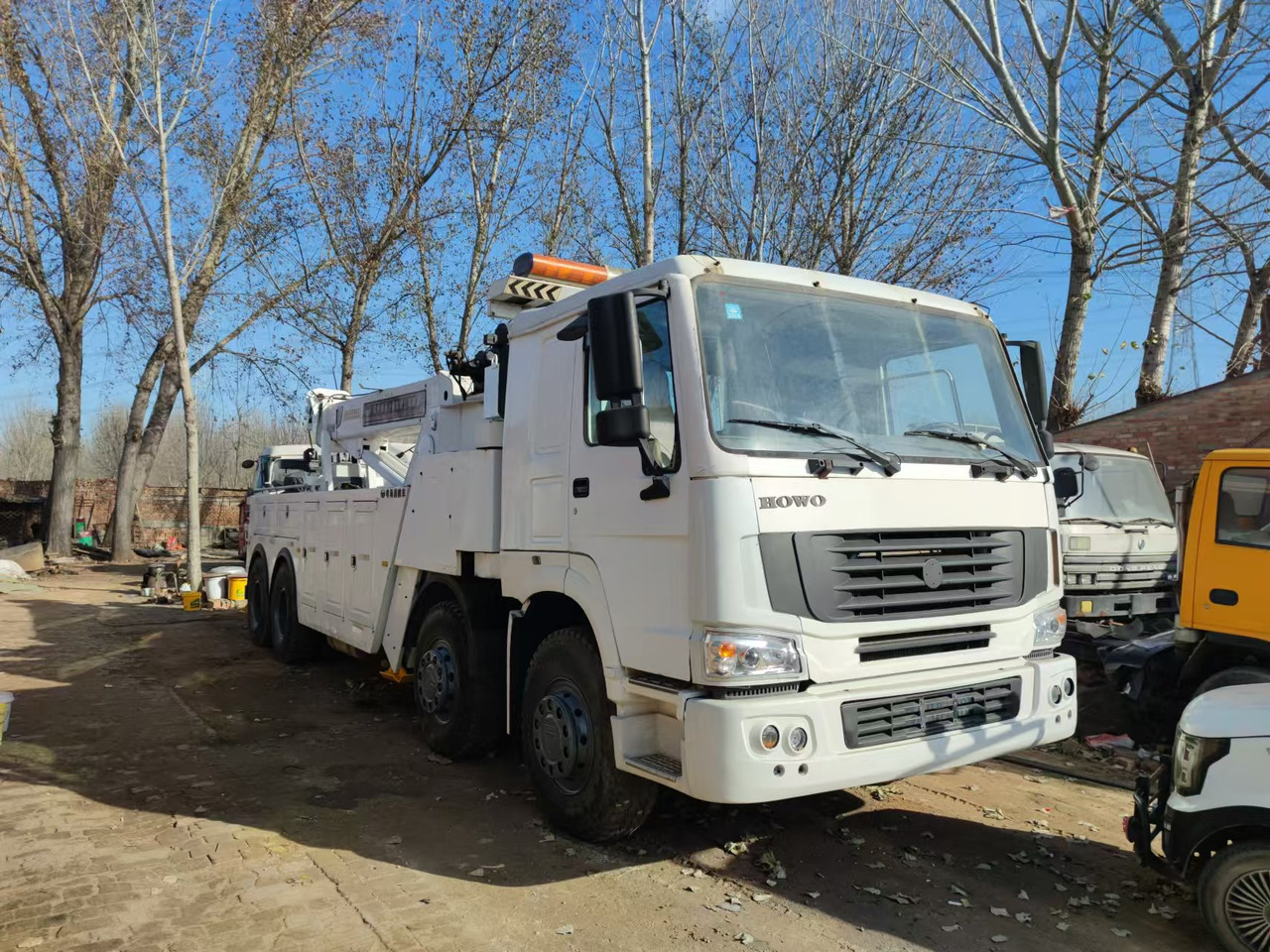 HOWO/SINOTRUK HOWO 375 - 견인 트럭 : 사진 1 HOWO/SINOTRUK HOWO 375 - 견인 트럭 : 사진 1