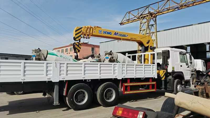 HOWO ,XCMG HOWO 375 engine,XCMG 12 tons crane truck - 크레인 트럭 : 사진 4 HOWO ,XCMG HOWO 375 engine,XCMG 12 tons crane truck - 크레인 트럭 : 사진 4