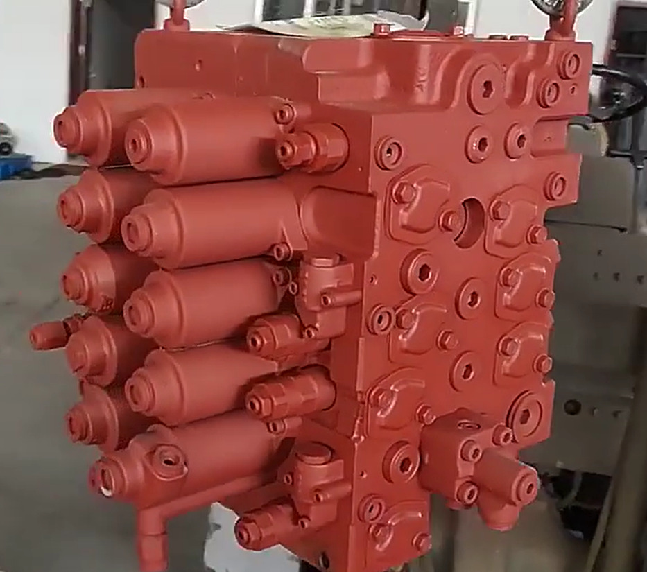 HYUNDAI R210-7 31Q6-16113 31Q6-16111 - 유압 밸브 굴착기 용 : 사진 1 HYUNDAI R210-7 31Q6-16113 31Q6-16111 - 유압 밸브 굴착기 용 : 사진 1