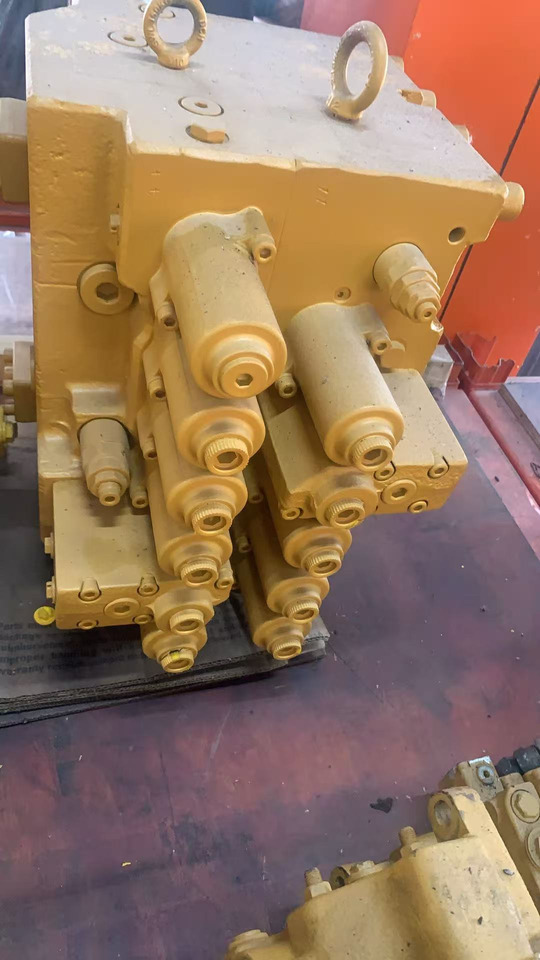 HYUNDAI R210-7 - 유압 밸브 굴착기 용 : 사진 5 HYUNDAI R210-7 - 유압 밸브 굴착기 용 : 사진 5