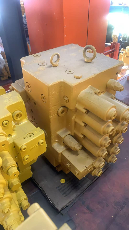 HYUNDAI R210-7 - 유압 밸브 굴착기 용 : 사진 3 HYUNDAI R210-7 - 유압 밸브 굴착기 용 : 사진 3