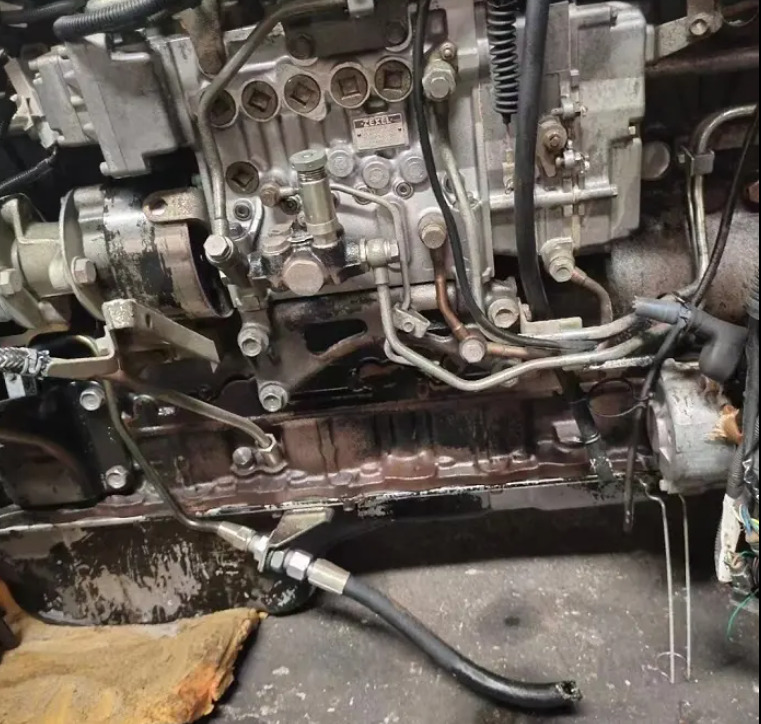 ISUZU 6WF1 - 엔진 : 사진 3 ISUZU 6WF1 - 엔진 : 사진 3