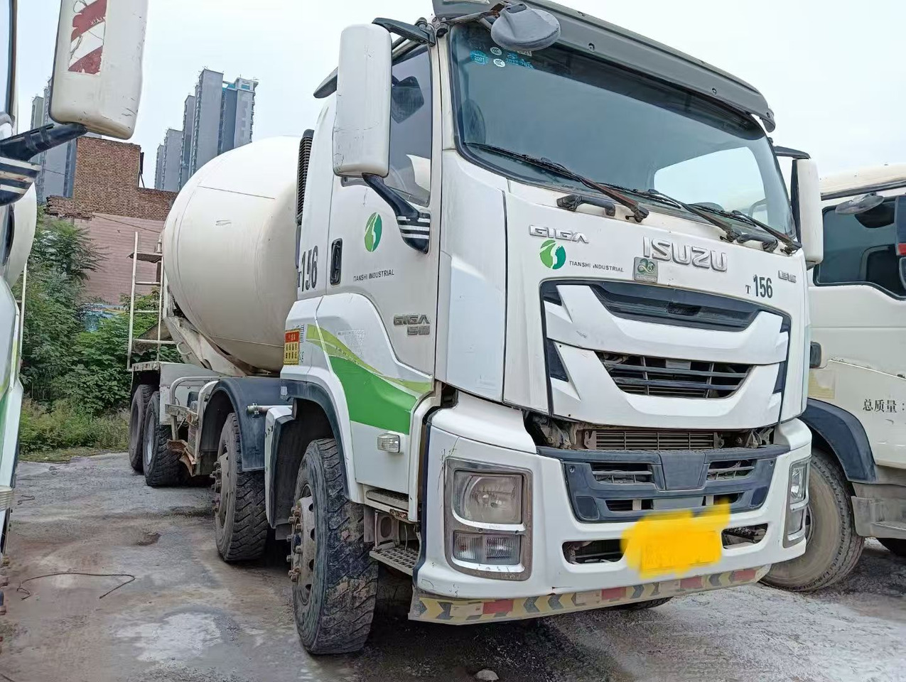 ISUZU ISUZU T156 15 cubic meter mixing tank - 콘크리트 믹서 : 사진 3 ISUZU ISUZU T156 15 cubic meter mixing tank - 콘크리트 믹서 : 사진 3