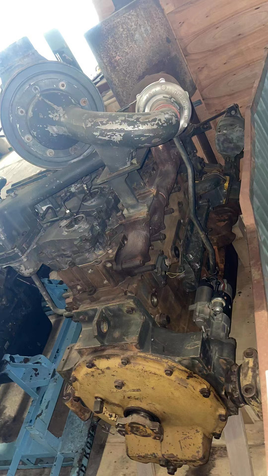 KOMATSU 6D125E-2 - 엔진 로더 용 : 사진 5 KOMATSU 6D125E-2 - 엔진 로더 용 : 사진 5