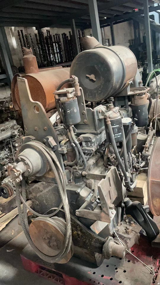 KOMATSU 6D125E-2 - 엔진 로더 용 : 사진 4 KOMATSU 6D125E-2 - 엔진 로더 용 : 사진 4