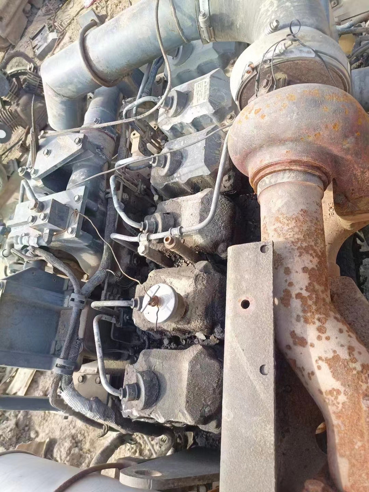 KOMATSU 6D125E-3 - 엔진 불도저 용 : 사진 3 KOMATSU 6D125E-3 - 엔진 불도저 용 : 사진 3