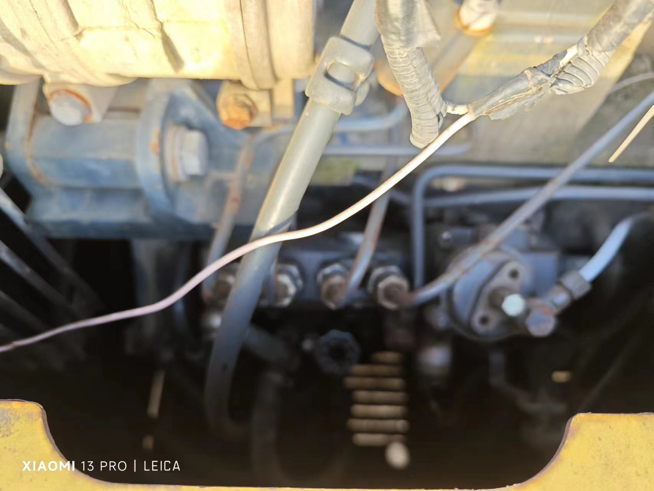 KOMATSU SAA4D102E-2 - 엔진 굴착기 용 : 사진 4 KOMATSU SAA4D102E-2 - 엔진 굴착기 용 : 사진 4