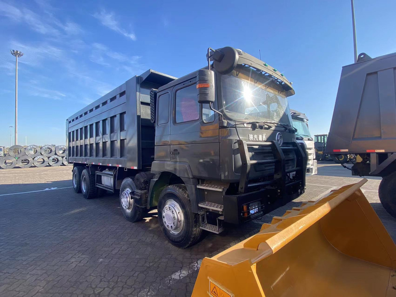 SHACMAN Shacman F3000 8*4 dump truck - 덤프트럭 : 사진 4 SHACMAN Shacman F3000 8*4 dump truck - 덤프트럭 : 사진 4