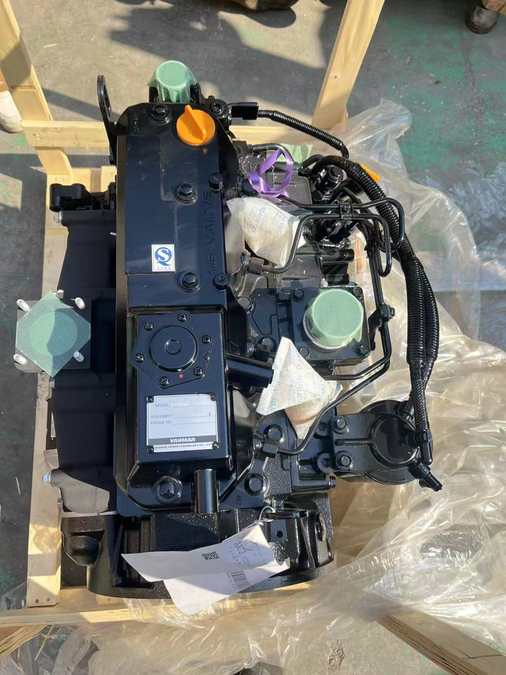 YANMAR 4TNV94L - 엔진 굴착기 용 : 사진 4 YANMAR 4TNV94L - 엔진 굴착기 용 : 사진 4