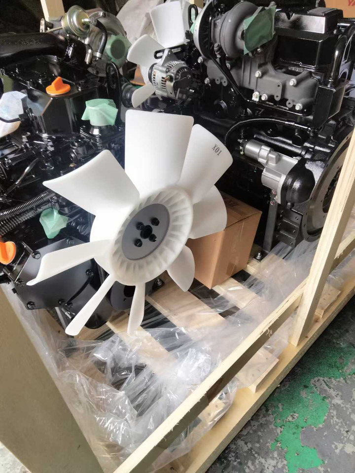 YANMAR 4TNV98T - 엔진 굴착기 용 : 사진 3 YANMAR 4TNV98T - 엔진 굴착기 용 : 사진 3