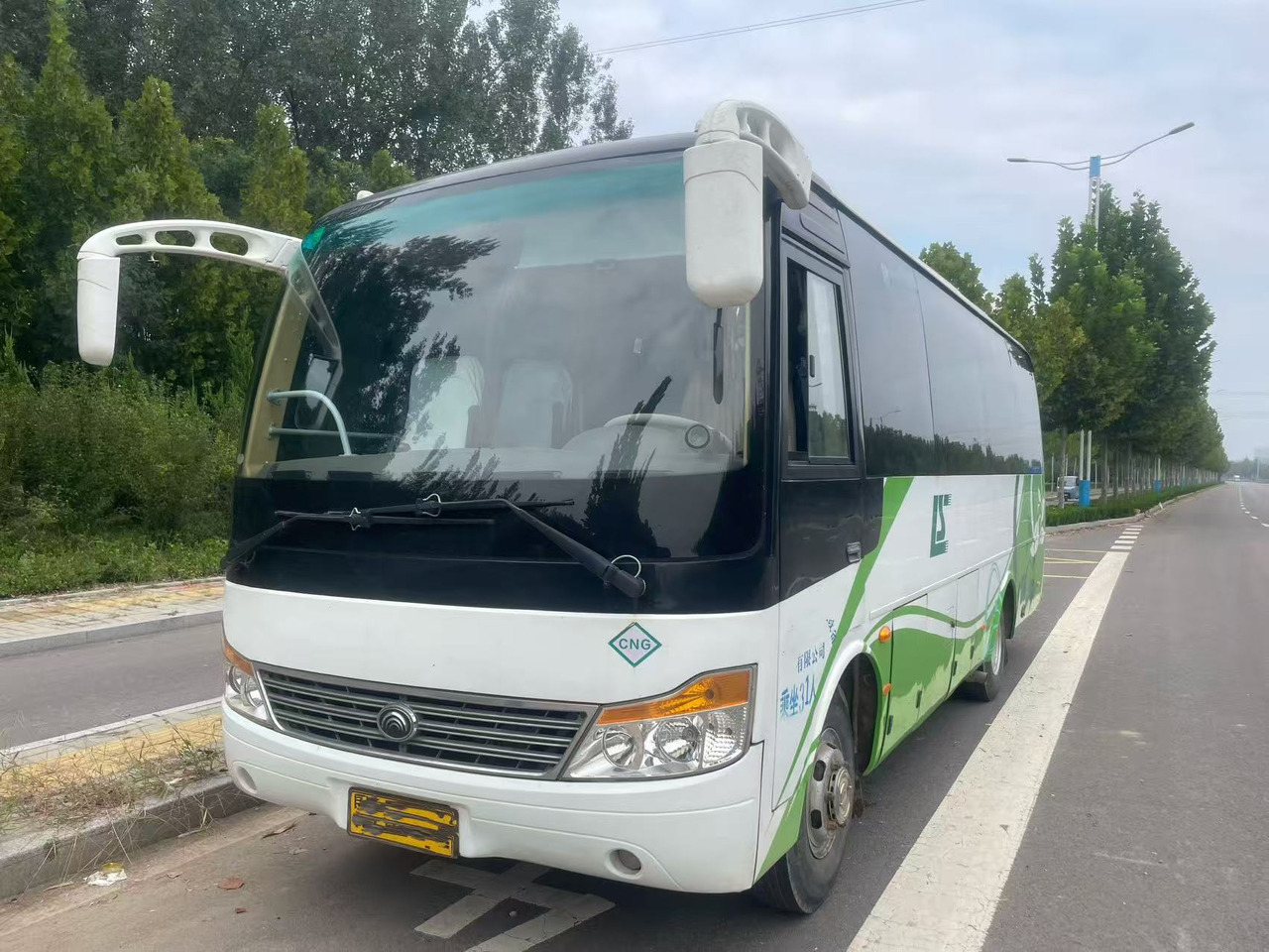 YUTONG 31 seats ZK6852HNG2 - 대형 버스 : 사진 2 YUTONG 31 seats ZK6852HNG2 - 대형 버스 : 사진 2