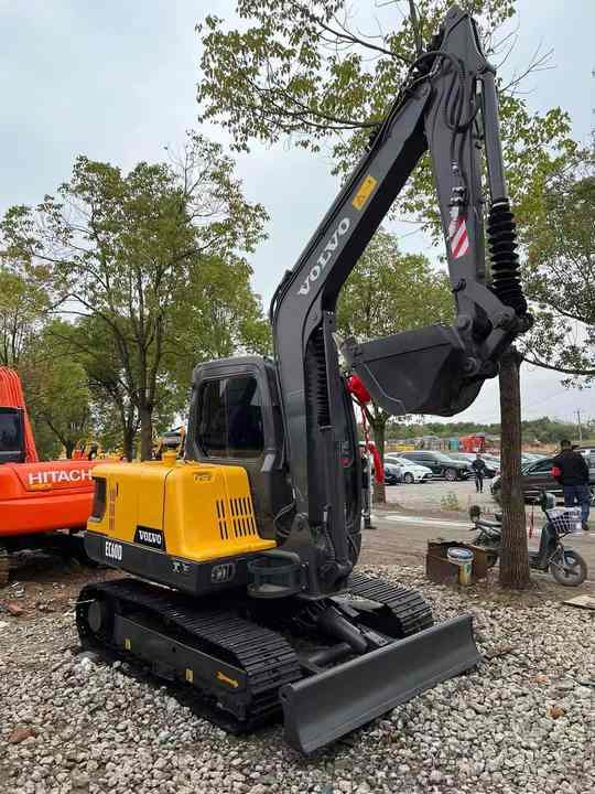 China Brand Used Volvo EC60D Mini Excavator 6ton Crawler Earth Digger Machine for Sale - 크롤러 굴삭기 : 사진 4 China Brand Used Volvo EC60D Mini Excavator 6ton Crawler Earth Digger Machine for Sale - 크롤러 굴삭기 : 사진 4