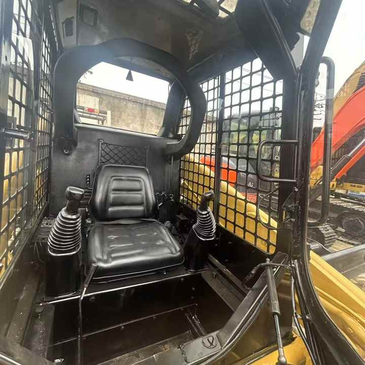 High Quality Used Cat 246D3 Excavator with Low Working Hours and Best Price Used Cat 246D3 Machine with Cheap Price for Sale - 스키드 스티어 로더 : 사진 3 High Quality Used Cat 246D3 Excavator with Low Working Hours and Best Price Used Cat 246D3 Machine with Cheap Price for Sale - 스키드 스티어 로더 : 사진 3