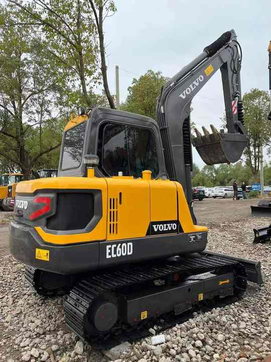 High Quality Used Volvo EC60D Excavator for Sale 6 Ton Compact Machine, Excellent Condition, Ready for Work! - 크롤러 굴삭기 : 사진 2 High Quality Used Volvo EC60D Excavator for Sale 6 Ton Compact Machine, Excellent Condition, Ready for Work! - 크롤러 굴삭기 : 사진 2