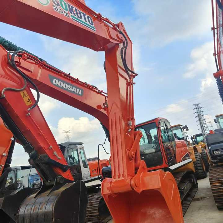 Hitachi Brand Zx210 Crawler Excavator 21tons Digger for Sale Used Hitachi Zx200 210 350 Excavator in Stock on Sale - 굴착기 : 사진 2 Hitachi Brand Zx210 Crawler Excavator 21tons Digger for Sale Used Hitachi Zx200 210 350 Excavator in Stock on Sale - 굴착기 : 사진 2