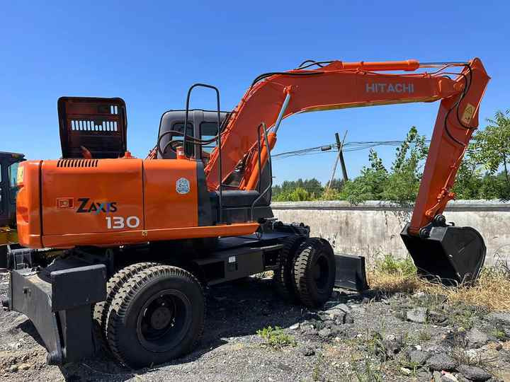 Hot Sale! Used Hitachi ZX130 Wheel Excavator |Excellent Condition| Best Price | Perfect for Construction & Road Projects - 굴착기 : 사진 2 Hot Sale! Used Hitachi ZX130 Wheel Excavator |Excellent Condition| Best Price | Perfect for Construction & Road Projects - 굴착기 : 사진 2