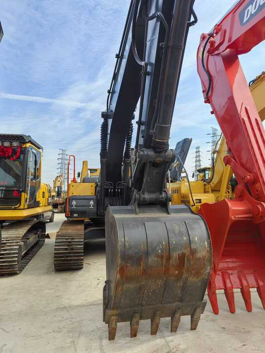 Hot Selling volvo Brand Ec210 20tons Excavator in Stock Used Korea Brand volvo Ec210 240 290 Excavator for Sale - 굴착기 : 사진 3 Hot Selling volvo Brand Ec210 20tons Excavator in Stock Used Korea Brand volvo Ec210 240 290 Excavator for Sale - 굴착기 : 사진 3