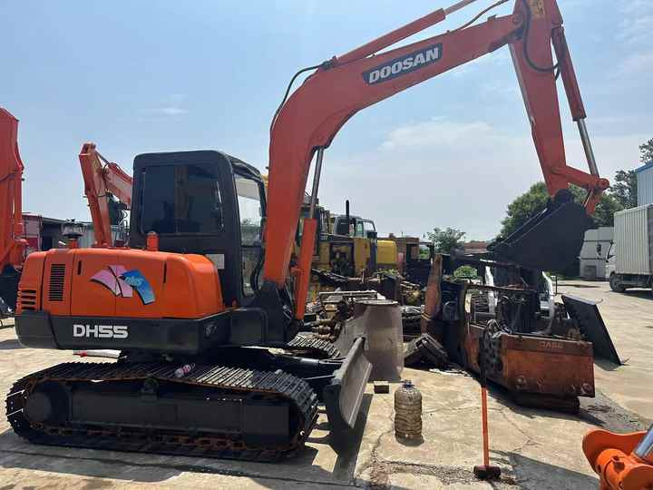 Low Shipping  Used Excavator Doosan DH55 Good Condition with Low Hours - 크롤러 굴삭기 : 사진 5 Low Shipping  Used Excavator Doosan DH55 Good Condition with Low Hours - 크롤러 굴삭기 : 사진 5