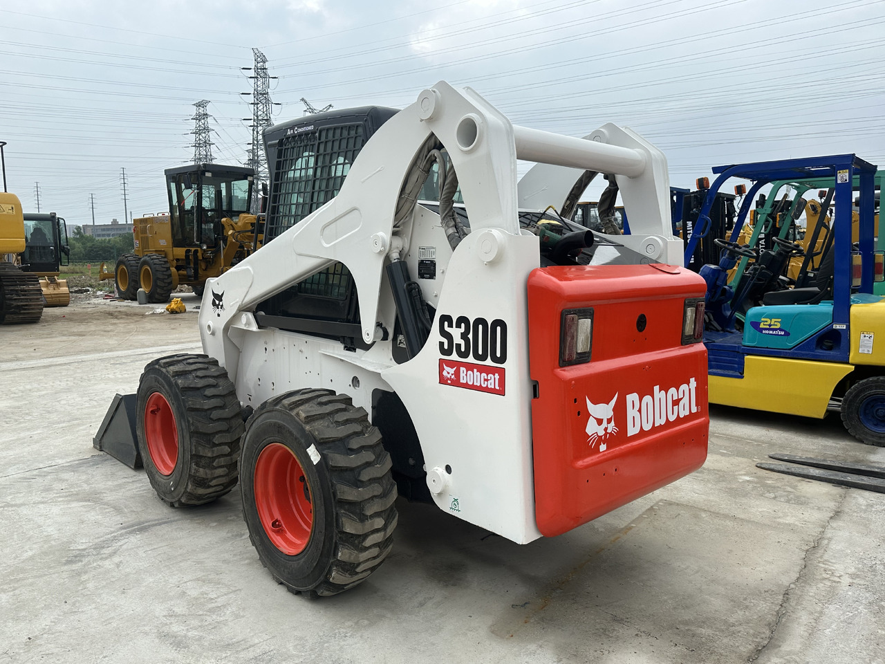 Second hand Hot sale skid-steers Bobcat S300 - 스키드 스티어 로더 : 사진 2 Second hand Hot sale skid-steers Bobcat S300 - 스키드 스티어 로더 : 사진 2