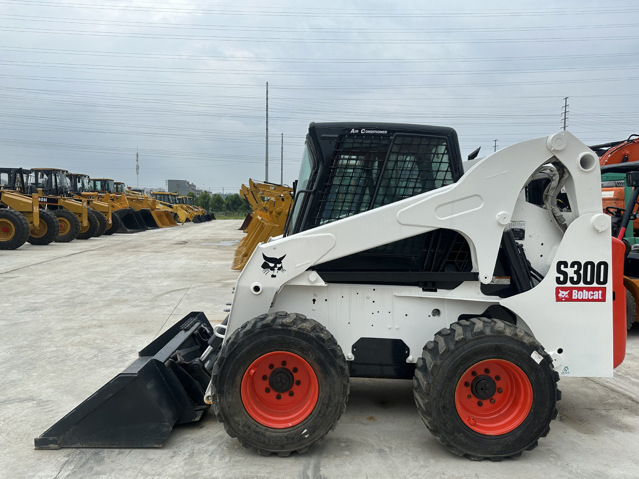 Second hand Hot sale skid-steers Bobcat S300 - 건설기계 : 사진 5 Second hand Hot sale skid-steers Bobcat S300 - 건설기계 : 사진 5