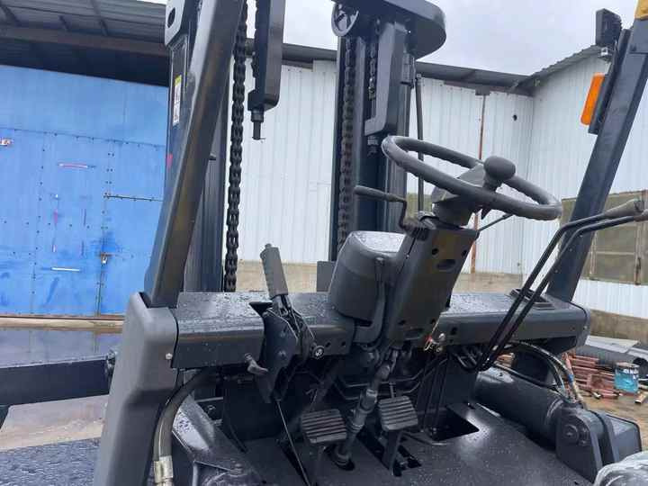 Seconh Hand Original tcm 7tons Forklift in High Quality on Hot Sale Used Building Construction Equipment for Sale - 지게차 : 사진 4 Seconh Hand Original tcm 7tons Forklift in High Quality on Hot Sale Used Building Construction Equipment for Sale - 지게차 : 사진 4