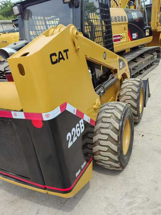 Used Caterpillar 226b Skid Steer with Excellent Performance on Sale Road Working Equipment - 스키드 스티어 로더 : 사진 4 Used Caterpillar 226b Skid Steer with Excellent Performance on Sale Road Working Equipment - 스키드 스티어 로더 : 사진 4